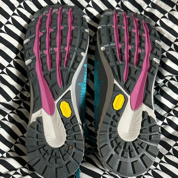 BNWOT Merrell Blue and Gray Athletic Shoes Lightweight Mesh Design - Picture 5 of 5